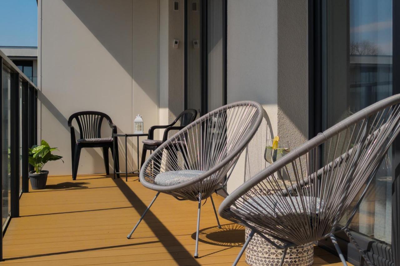 Wellness Resort Apartments Dziwnow Riverfront By Noclegi Renters Exterior photo