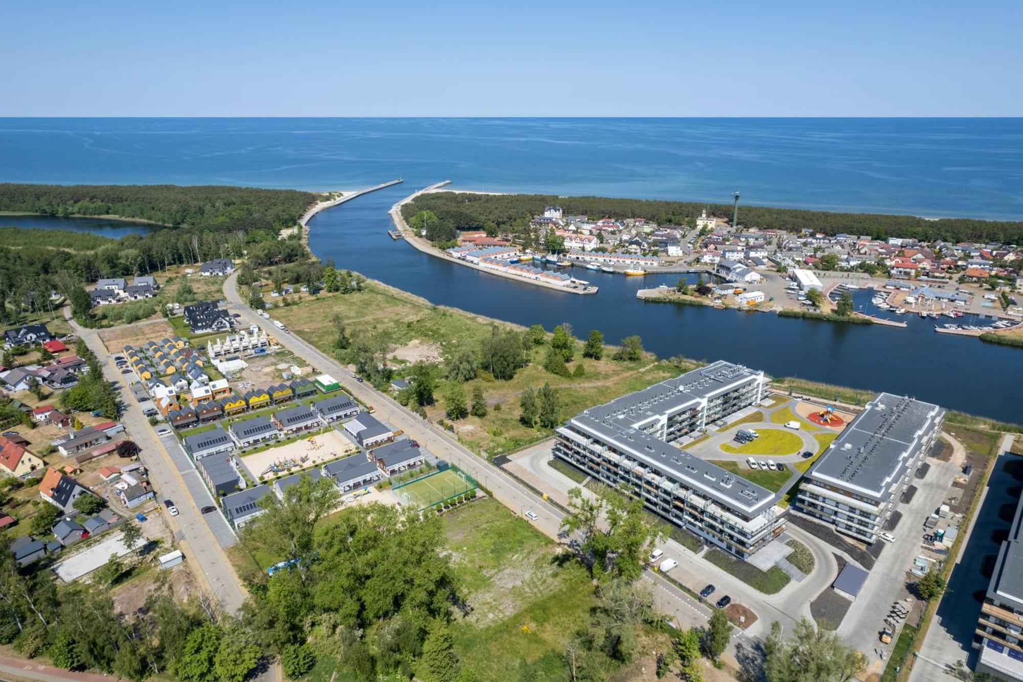 Wellness Resort Apartments Dziwnow Riverfront By Noclegi Renters Exterior photo